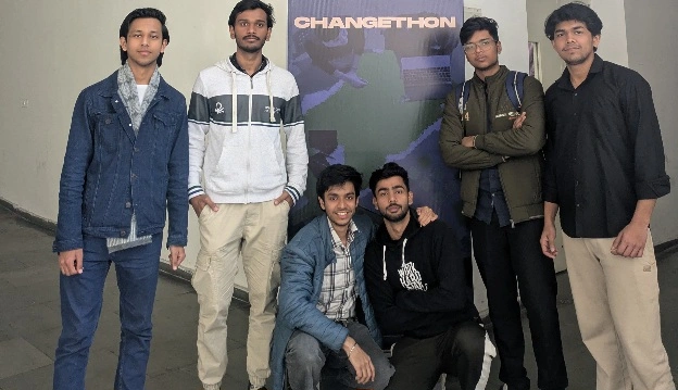 GL Bajaj College News : “आईआईटी रुड़की के चेंजथॉन में चमका ग्रेटर नोएडा का सितारा, GL बजाज के छात्रों ने देशभर की टीमों को पछाड़कर जीती शानदार जीत!”, “Out of Scope टीम का कमाल—आइडिया, इनोवेशन और इम्पैक्ट का जबरदस्त संगम”, “संस्थान प्रबंधन ने जताया गर्व—छात्रों की सफलता पर खुशी”