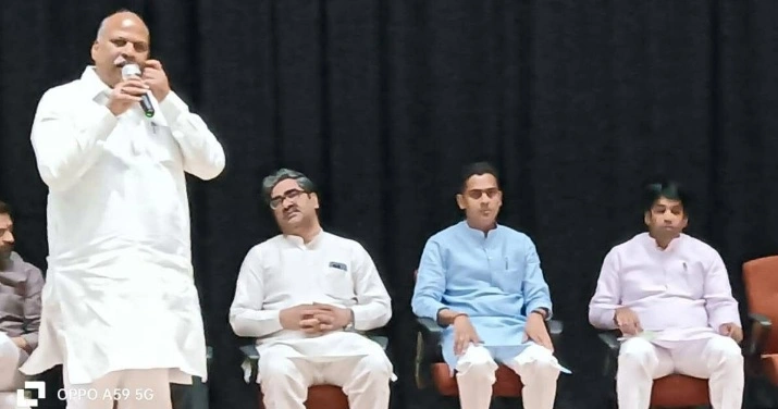 PM Modi Visit Jewar Airport : “ऐतिहासिक जनसभा की उलटी गिनती शुरू”, पीएम मोदी के कार्यक्रम से पहले BJP में जबरदस्त जोश, तैयारियों ने पकड़ी रफ्तार, भाजपा प्रदेश उपाध्यक्ष ब्रज बहादुर भारद्वाज ने दिया “कार्यकर्ताओं को मिला मिशन मोड का मंत्र”, “जमीनी स्तर पर मॉनिटरिंग” हर गतिविधि पर नजर