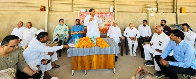 Dadri MLA News : “गाँव-गाँव पहुंचा जनसंपर्क, दादरी में ‘गाँव चलो अभियान’ ने पकड़ी रफ्तार”, विधायक तेजपाल नागर ने दर्जनों गांवों में किया दौरा, ग्रामीणों से सीधा संवाद कर सुनी समस्याएं, “मोदी-योगी नेतृत्व में हो रहा अभूतपूर्व विकास”
