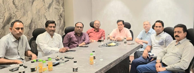 Noida Industry News : “उद्योग बनाम अस्थिरता?, हिंसात्मक घटनाओं से हिला नोएडा—व्यापार मंडल की आपात बैठक में उठा बड़ा सवाल!”, 50 साल के विकास जश्न पर छाया संकट, उद्योग-व्यापार जगत ने मांगी सख्त कार्रवाई और भरोसे की बहाली