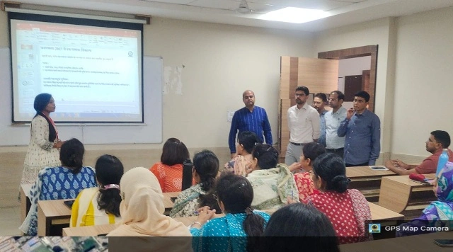 Census 2027 News :  “जनगणना 2027 की तैयारी तेज, लापरवाही पर सख्त चेतावनी!” — प्रशिक्षण से गायब कर्मचारियों पर गिरेगी कार्रवाई की गाज, पहले दिन ही 24 कर्मचारी नदारद, जारी होंगे नोटिस, एसीईओ सुमित यादव का औचक निरीक्षण, अधिकारियों के साथ लिया जायजा