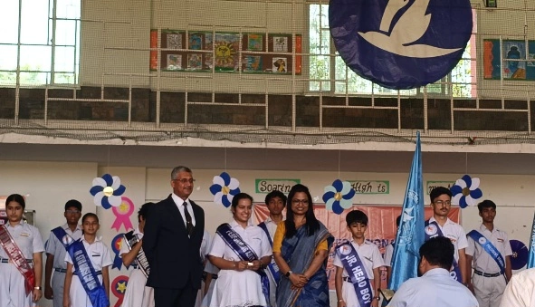 APJ International School : “नेतृत्व का संकल्प, जिम्मेदारी का आरंभ”, एपीजे इंटरनेशनल स्कूल में छात्र परिषद शपथ ग्रहण समारोह संपन्न, परंपरा और प्रेरणा के साथ हुआ शुभारंभ, अनुशासित अंदाज में परिषद सदस्यों का परिचालन, प्रधानाचार्या श्रीमती सुधा मुरुगकर का संदेश—नेतृत्व है जिम्मेदारी, विशेषाधिकार नहीं