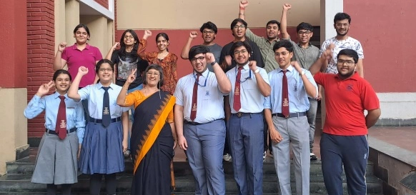 Ryan International School : “97% से ऊपर अंकों की बारिश, ग्रेटर नोएडा में चमका रायन इंटरनेशनल स्कूल!”, CBSE 12वीं रिजल्ट में छात्रों ने रचा सफलता का नया इतिहास, 30 से ज्यादा स्टूडेंट्स ने 90% पार कर बढ़ाया शहर का मान