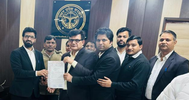 Jila Bar Association In Kisan Favour : किसानों के हक में बार एसोसिएशन का सशक्त कदम, न्यायिक कार्य से दूर रहकर किया विरोध प्रदर्शन, किसानों की जमीन और अधिकारों पर सवाल