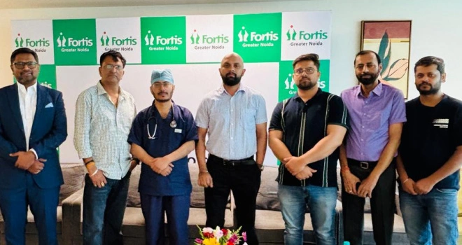 Fortis Hospital News : युवाओं में 40% तक बढ़ा हार्ट अटैक का खतरा, फोर्टिस डॉक्टरों की चेतावनी, वर्ल्ड हार्ट डे से पहले चौंकाने वाला खुलासा, दिल की बीमारियां अब सिर्फ़ वृद्धों से जुड़ी समस्या नहीं, युवाओं की ज़िंदगी पर भी ख़ामोशी से मंडरा रहा है खतरा _ कार्डियोलॉजिस्ट, फोर्टिस ग्रेटर नोएडा