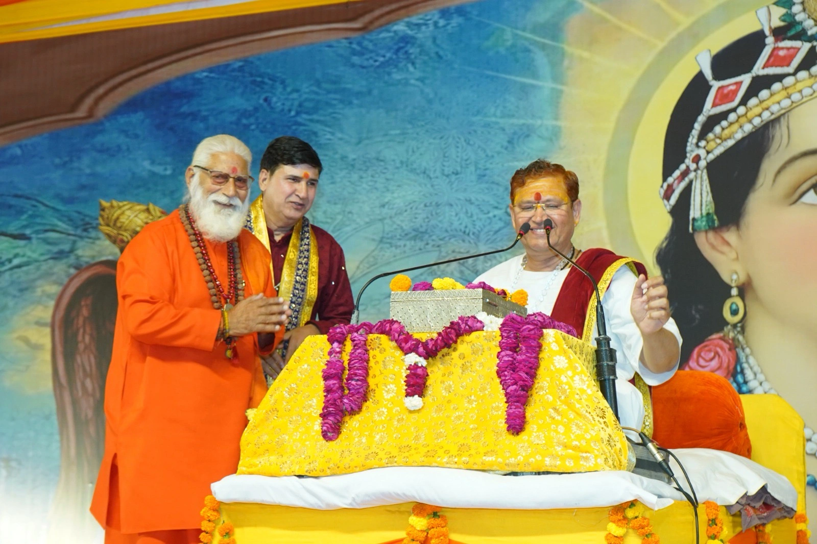 Greater Noida: राम जन्म की गूंज से भाव-विभोर हुआ ग्रेटर नोएडा, भक्ति-भाव और भव्यता का अद्भुत संगमबना रामलीला मैदान, राम कथा में जन्मोत्सव का दिव्य उत्सव