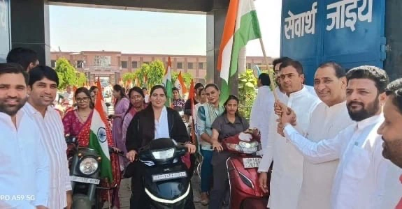 BJP Organization News : भारतीय जनता पार्टी गौतमबुद्धनगर के दादरी में नारी शक्ति की गर्जना, दादरी में स्कूटी-बाइक रैली से महिला सशक्तिकरण का संदेश
