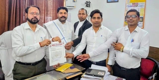 Corruption Free India News : खनन माफिया, ओवरलोडिंग और सूखता भूजल, संगठन ने प्रशासन को सौंपाज्ञापन, बिल्डरों पर गंभीर आरोप, जल संकट और अवैध गतिविधियों पर जताई चिंता