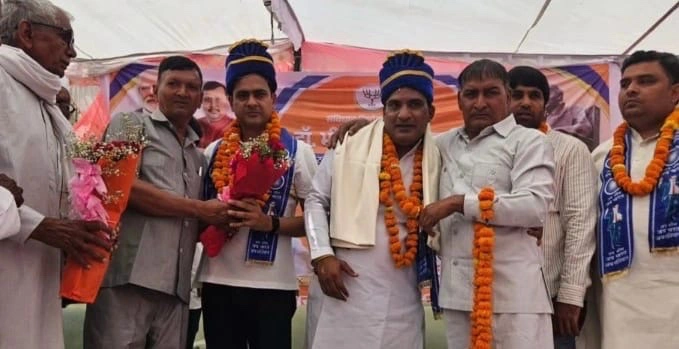 Jewar Bjp News : बाबा साहब के विचारों से गूंजा जेवर, हतेवा गांव में हुआ भव्य विधानसभा सम्मेलन, सैकड़ों लोगों की मौजूदगी, अंबेडकर जयंती पर भाजपा का बड़ा आयोजन, समानता और संविधान के संदेश पर दिया जोर