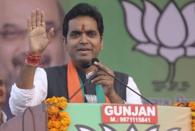 Noida MLA News : विधायक पंकज सिंह की पहल पर शासन ने लिया बड़ा फैसला, 154.42 करोड़ रुपये स्वीकृत, नोएडा फायर ब्रिगेड को मिलेंगे आधुनिक उपकरण, हाईराइज इमारतों की सुरक्षा को बड़ी सौगात, 222वीं बोर्ड बैठक में हुआ बड़ा निर्णय