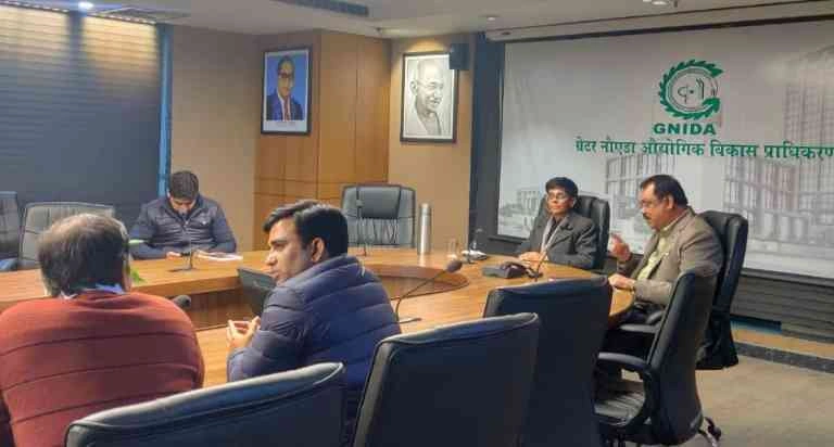 Greater Noida Authority News : सेक्टर 37 के जोनल स्पोर्ट्स कंपलेक्स में हॉकी ग्राउंड के निर्माण की तैयारी, कंसलटेंट चयन की प्रक्रिया जारी, प्राधिकरण की ACEO श्री लक्ष्मी के समक्ष प्रस्तुत किए