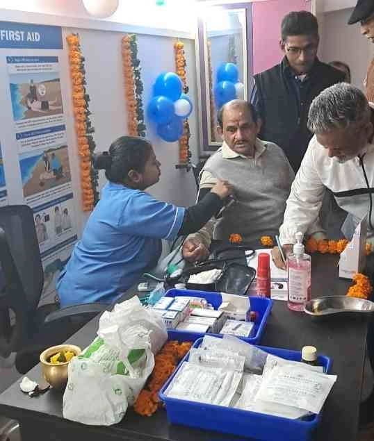 Greater Noida West News : ग्रेटर नोएडा वेस्ट के एवेन्यू 1 में मेडिकल सुविधा का शुभारंभ, निवासियों को मिलेगा बड़ा लाभ