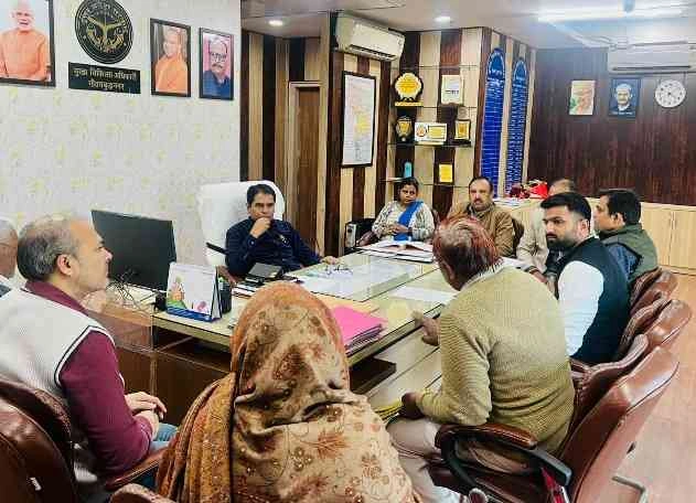 Dadri News : दलित समाज की बहू कोमल और गर्भस्थ शिशु की मौत पर इंसाफ की लड़ाई तेज, सीएमओ से मिला पीड़ित परिवार