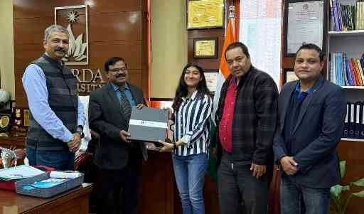 Sharda University News : शारदा विश्वविद्यालय की छात्रा श्रेया अग्रवाल ने राष्ट्रीय खेलों में दिखाया कमाल, 10 मीटर एयर राइफल स्पर्धा में दमदार प्रदर्शन