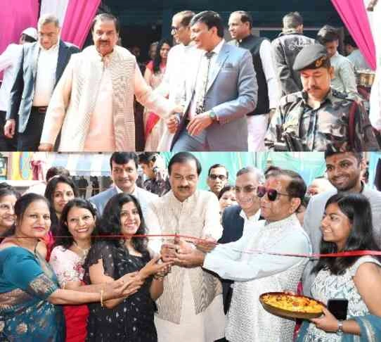 Noida MP News : नोएडा में आभूषण प्रेमियों के लिए खास तोहफा, सांसद डॉ. महेश शर्मा ने किया इवाना ज्वेलर्स के एक्सक्लूसिव लैब-ग्रोन डायमंड, पोल्की ज्वैलरी शोरूम का भव्य उद्घाटन