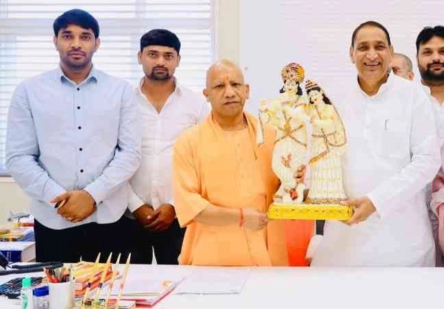 Dadri MLA News : यूपी विधानसभा में गूंजा ग्रेटर नोएडा वेस्ट का मुद्दा,  ग्रेटर नोएडा वेस्ट को मिलेगी नई पहचान!, विधायक तेजपाल नागर ने विधानसभा में गूंजाई 5 लाख लोगों की आवाज़, गंगाजल से लेकर अस्पताल तक की रखी बड़ी मांग
