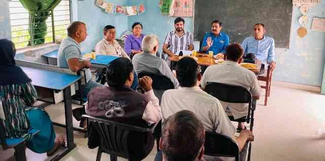 Greater Noida News : शिक्षकों की समस्याओं का समाधान होगा? उत्तर प्रदेशीय प्राथमिक शिक्षक संघ की बैठक में उठी महत्वपूर्ण मांगें!