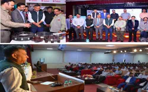 Lyod Institute News : लॉयड इंस्टीट्यूट ऑफ इंजीनियरिंग एंड टेक्नोलॉजी में वेंडर विकास कार्यक्रम, MSME सेक्टर के उज्ज्वल भविष्य पर मंथन, 400 से अधिक उद्यमियों और छात्रों ने लिया भाग