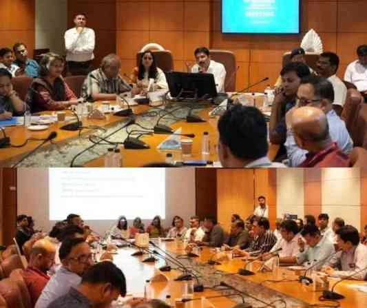 Education Expo News : भारत शिक्षा एक्सपो 2025 ग्रेटर नोएडा में शिक्षा का महाकुंभ, स्टूडेंट्स और पेरेंट्स के लिए मुफ्त काउंसलिंग ज़ोन, तकनीक, टैलेंट और ट्रेंड्स का मिलेगा संगम, अधिकारी रहे नदारद, मीडिया ने जताई नाराजगी