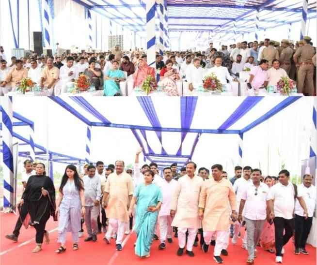 Breaking Bjp News : खुर्जा की ज़मीन से उठा ‘ऊर्जा का सूरज’!, 1320 मेगावाट की तापीय विद्युत परियोजना का प्रथम चरण लोकार्पित, प्रधानमंत्री और मुख्यमंत्री ने वर्चुअल माध्यम से दी सौगात, ऊर्जा आत्मनिर्भरता की ओर तेज़ी से बढ़ रहा भारत" – डॉ. महेश शर्मा