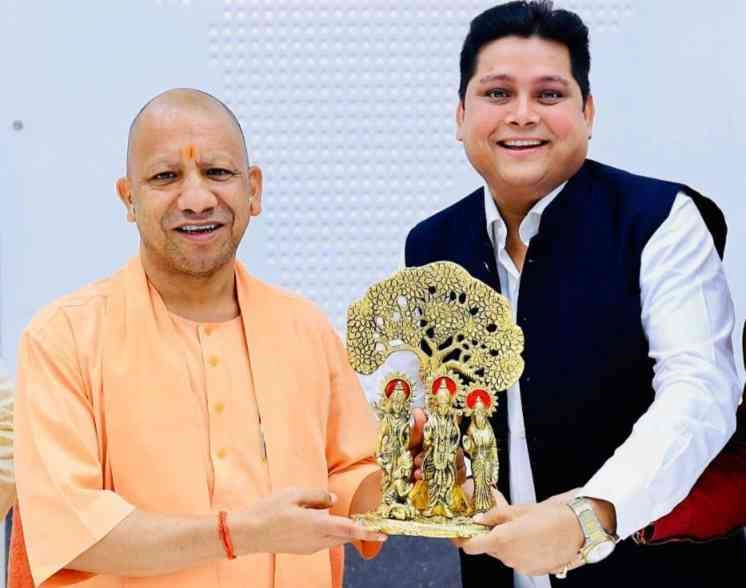 CM Yogi Meet GIMS CEO : शिक्षा व्यवस्था में सुधार के लिए सीएम योगी से मिला शिक्षक प्रतिनिधिमंडल, स्वदेश कुमार सिंह की अगुवाई में पौन घंटे की बैठक, शिक्षा की गुणवत्ता, शिक्षक कल्याण और संस्थागत सुधार बने मुख्य मुद्दे