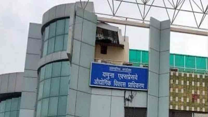 Yumana Authority News : यमुना प्राधिकरण की ऐतिहासिक 85वीं बैठक, किसानों से लेकर कारोबारी तक, हर वर्ग के लिए आई विकास की सौगातें, बदलेगा नोएडा-मथुरा-अलीगढ़ का भविष्य!