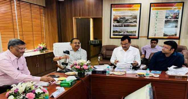Yamuna Board Meeting News : ? बोर्ड बैठक में विकास की बरसात!, यमुना प्राधिकरण ने एयरपोर्ट से लेकर इलेक्ट्रॉनिक्स क्लस्टर तक लिए 20 बड़े फैसले, बदल जाएगा पूरा क्षेत्र का नक्शा, सेक्टर 22F और 23B में बनेगा टूरिज्म एंड एंटरटेनमेंट हब