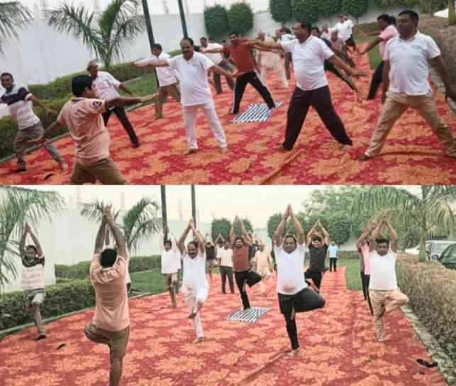 BJP Yoga Day News : योग से जीवन में आएगी ऊर्जा, संतुलन और स्वास्थ्य!, बोडाकी में भाजपा मंडल द्वारा आयोजित भव्य योग शिविर में उमड़ा जनसैलाब, प्रणीत भाटी बोले “योग ही एकमात्र जीवन की संजीवनी है”