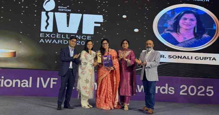 IVF Medical News : IVF चिकित्सा में क्रांति लाने वाली डॉ. सोनाली गुप्ता को मिला राष्ट्रीय सम्मान!, 'क्लीनिकल IVF प्रैक्टिस में उत्कृष्टता, उत्तर भारत' श्रेणी में 2025 का प्रतिष्ठित पुरस्कार अपने नाम किया