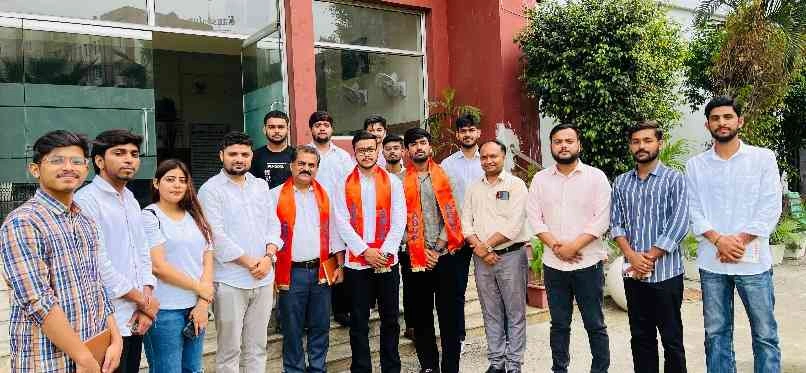 ABVP News : “युवा नेतृत्व का उत्सव, एबीवीपी ने नवदायित्व प्राप्त जिला पदाधिकारियों का किया ऐतिहासिक स्वागत, छात्रहित और राष्ट्रवाद की फिर से हुई उद्घोषणा”, ग्रेटर नोएडा में गरिमामयी आयोजन, छात्र कल्याण की भावी योजनाओं पर मंथन, संगठन के जोश में नई ऊर्जा का संचार