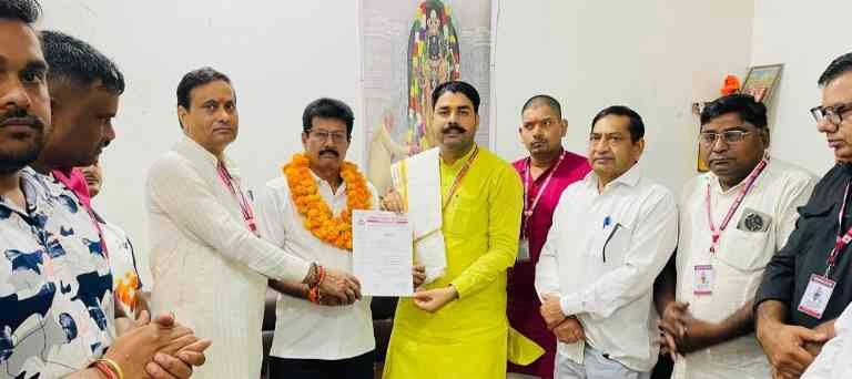 Corruption Free India News : करप्शन फ्री इंडिया संगठन को मिला नया जिला संरक्षक, मुकेश कसाना के नेतृत्व में भ्रष्टाचार के खिलाफ शुरू होगी नई मुहिम!, संगठन में नई नियुक्तियां, युवाओं को दी बड़ी ज़िम्मेदारी