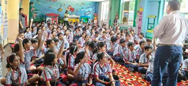 GD Goenka School News : “डिजिटल दुनिया में सतर्कता ही सुरक्षा है”, जी. डी. गोयनका पब्लिक स्कूल ग्रेटर नोएडा में हुआ साइबर सुरक्षा जागरूकता सत्र, विद्यार्थियों ने सीखे डिजिटल बचाव के गुर!, “Hack-Proof Your World” – डिजिटल सुरक्षा की तरफ एक सार्थक कदम, शिक्षकों और अभिभावकों के लिए भी सबक
