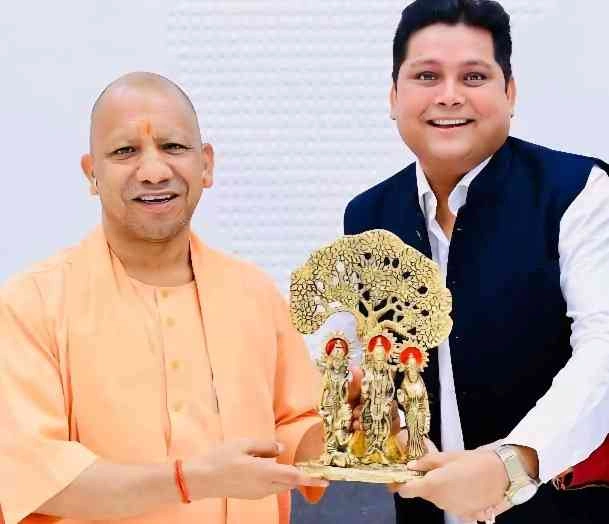 GNIOT College News : “शिक्षा में नेतृत्व का नया युग!”, स्वदेश कुमार सिंह दोबारा बने प्रदेश अध्यक्ष, ग्रेटर नोएडा से लखनऊ तक बधाइयों की बौछार, सुनील मिश्रा बने महामंत्री, तकनीकी शिक्षकों को मिलेगा समर्पित मंच