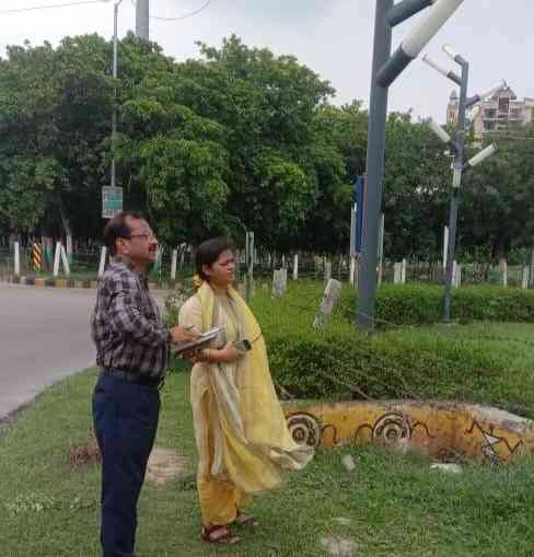 Greater Noida Authority News : जैतपुर की हरियाली को मिलेगा नया जीवन!, ओएसडी गुंजा सिंह की अगुवाई में जैतपुर रोटरी के पार्क और ग्रीन बेल्ट होंगे अब हरे-भरे और सुंदर, सीईओ NG रवि कुमार के आदेश के बाद बढ़ी रफ्तार