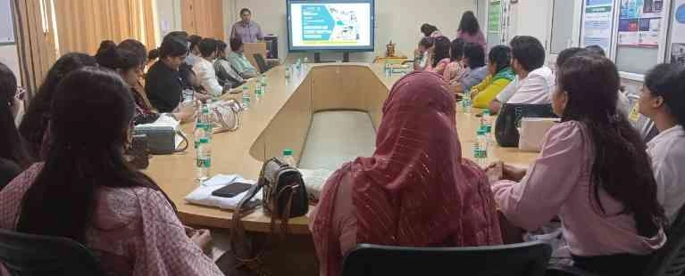 Sharda University News : शारदा यूनिवर्सिटी में 14वें MDS बैच के लिए ओरिएंटेशन प्रोग्राम का भव्य आयोजन, छात्रों को मिली शैक्षणिक दिशा, क्लिनिकल ट्रेनिंग और शोध अवसरों की जानकारी, छात्रों को दी गई व्यापक जानकारी