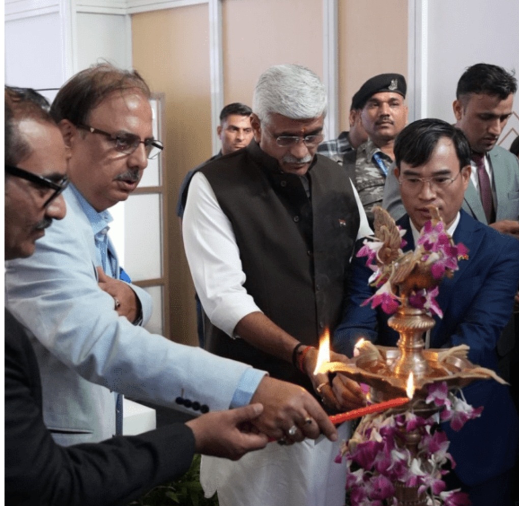 Expomart News: भव्य उद्घाटन के साथ शुरू हुआ इंडिया इंटरनेशनल हॉस्पिटैलिटी एक्सपो 2024, श्री गजेंद्र सिंह शेखावत रहे मुख्य अतिथि