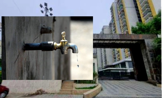 Greater Noida West Panchsheel News : पंचशील हाईनिश पानी की किल्लत से त्रस्त निवासी, AOA और बिल्डर पर गंभीर आरोप