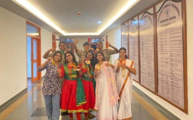 Shardha University News : शारदा विश्वविद्यालय के एनसीसी कैडेट्स ने जीते 21 पदक, दिखाया अद्भुत प्रदर्शन