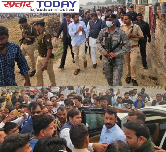 Greater Noida News : ग्रेटर नोएडा में चंद्रशेखर आजाद का दमदार आगमन, दलित युवक हत्याकांड में परिवार से मुलाकात, 26 नवंबर को आंदोलन का ऐलान, राष्ट्रीय महासचिव रविंद्र भाटी भी थे मौजूद
