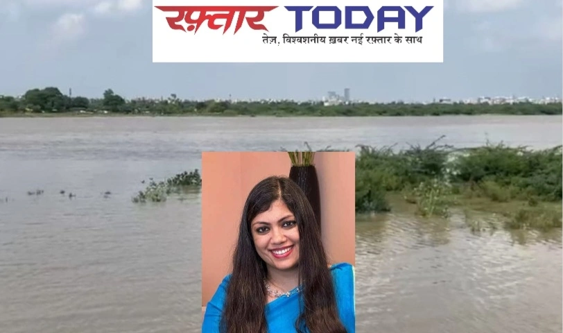 Yamuna River Flood Alerts News : ग्रेटर नोएडा में यमुना नदी का जलस्तर खतरनाक स्तर तक पहुँचा, प्रशासन ने बजाई खतरे की घंटी, 77 गाँव बाढ़ की चपेट में आने की आशंका, लाखों लोगों पर संकट, प्रशासन पूरी तरह अलर्ट, चौकियों और रेस्क्यू टीमों की तैनाती, जनता से प्रशासन की अपील
