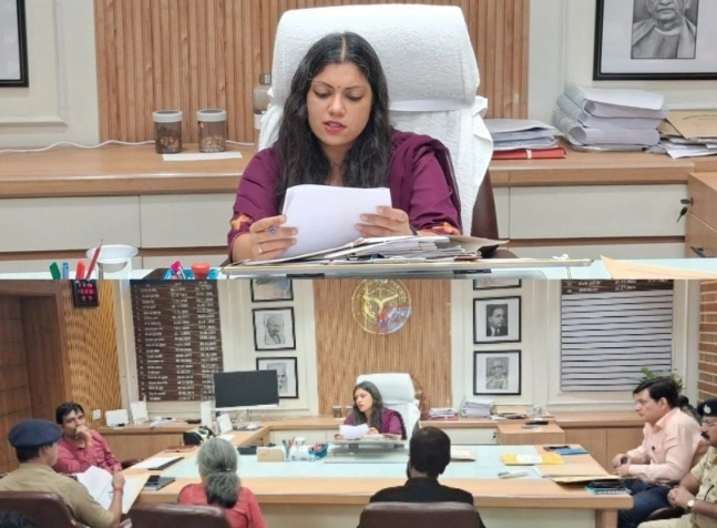 DM Gautambuddha Nagar News : जिलाधिकारी मेधा रूपम की सख्त निगरानी, शस्त्र अधिनियम और नियमावली पर अमल सुनिश्चित करने हेतु टास्क फोर्स की बैठक सम्पन्न, अवैध शस्त्रों पर लगेगा अंकुश, लाइसेंस धारकों पर भी कड़ी कार्रवाई