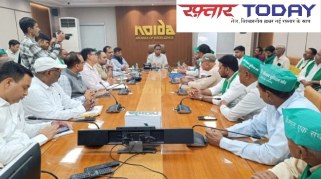 Noida Kisan News : “अब किसान पीछे नहीं हटेगा!” — नोएडा प्राधिकरण से वार्ता विफल, भारतीय किसान यूनियन (मंच) ने 3 नवंबर को विशाल महापंचायत का किया ऐलान, कहा – “अब हक लेकर ही लौटेंगे किसान!”, धरने में उमड़ा जनसैलाब — सैकड़ों किसानों ने दिखाई एकजुटता