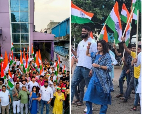 Arya Fashion News : आर्य फैशन्स की तिरंगा रैली में दिखा राष्ट्रप्रेम, 200 से अधिक कर्मचारियों ने लिया हिस्सा, ‘भारत माता की जय’ और ‘वंदे मातरम्’ के नारों से गूंजा परिसर, ‘धर्म और जाति से पहले हम सभी हिंदुस्तानी’, संस्थापिका खुशबू सिंह बोलीं—‘यह रैली आर्य फैशन्स की एकता और अखंडता का प्रतीक’