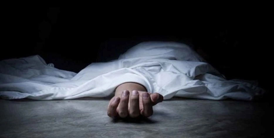 Greater Noida West News : ग्रेटर नोएडा वेस्ट में 14वीं मंजिल से गिरकर दो मजदूरों की मौत, गोल्फ होम्स सोसाइटी में हादसे से मचा हड़कंप, मृतकों की हुई पहचान, ठेकेदार को पुलिस ने हिरासत में लिया, सुरक्षा मानकों की भी होगी जांच