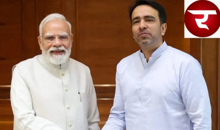 Breaking News : पीएम मोदी से मिले जयंत चौधरी, अखिलेश के ‘चवन्नी’ वार के बीच मुलाकात ने बढ़ाई सियासी हलचल; कैबिनेट विस्तार की चर्चाएं भी तेज, कृषि, स्किल और गुड गवर्नेंस पर हुई चर्चा, 2022 में साथ, 2024 में बदल गया राजनीतिक रास्ता, क्या जयंत चौधरी को मिल सकती है बड़ी जिम्मेदारी?