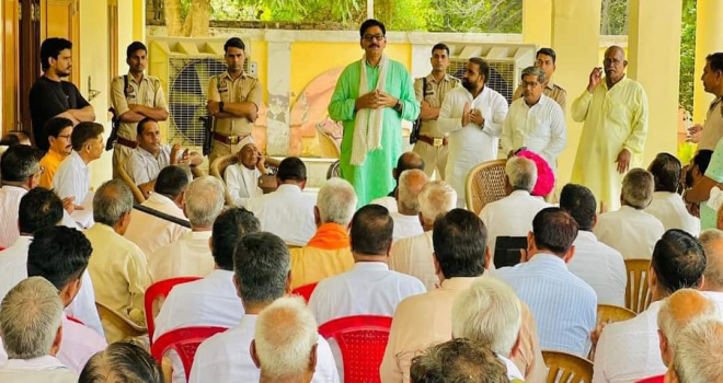 Jewar News: "जेवर एयरपोर्ट विस्थापित किसान, परिसंपत्तियों का मूल्यांकन अब सार्वजनिक, विधायक धीरेंद्र सिंह ने दिलाई राहत"