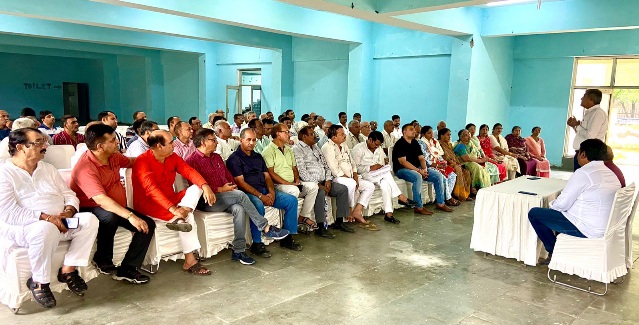 Beta 1 Election News : बीटा एक सेक्टर में पहली बार मतदाता चुनेंगे आरडब्ल्यूए, पूर्व में सहमति के आधार पर ही हो गया था चयन, 27 अक्टूबर को होगा मतदान, तैयारी में जुटे लोग