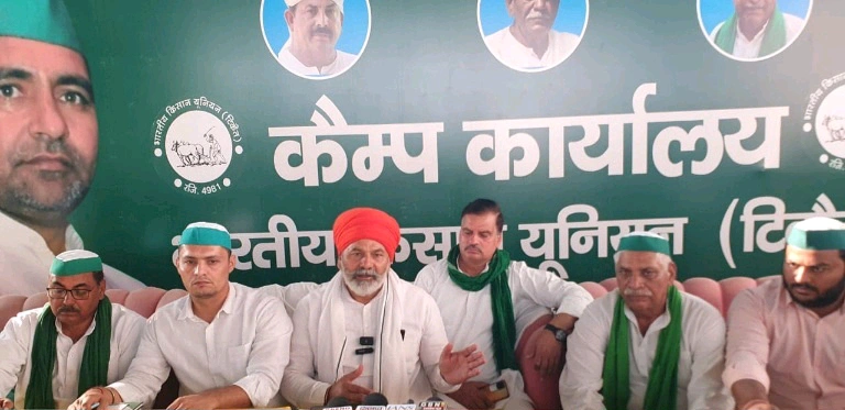 Breaking Kisan News : 22 दिसंबर को ग्रेटर नोएडा में गूंजेगी किसानों की हुंकार!, राकेश टिकैत की अगुवाई में जीरो पॉइंट पर विशाल महापंचायत, 10 से अधिक जिलों के हजारों किसान होंगे शामिल, जेवर से आगरा तक सर्विस रोड निर्माण की मांग, लोकल किसानों को मिले फ्री एंट्री
