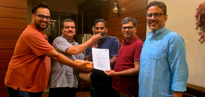 Ajnara Homes Society : “5 साल का इंतज़ार खत्म!, अजनारा होम्‍स में खुशी की घंटियां बजीं, कोर्ट के फैसले ने दिलाई राहत—अब टावर O और N के फ्लैट मालिकों की होगी रजिस्ट्री, प्राधिकरण को 90 दिन की डेडलाइन”, नेफोमा के नेतृत्व में कोर्ट पहुंचा मामला