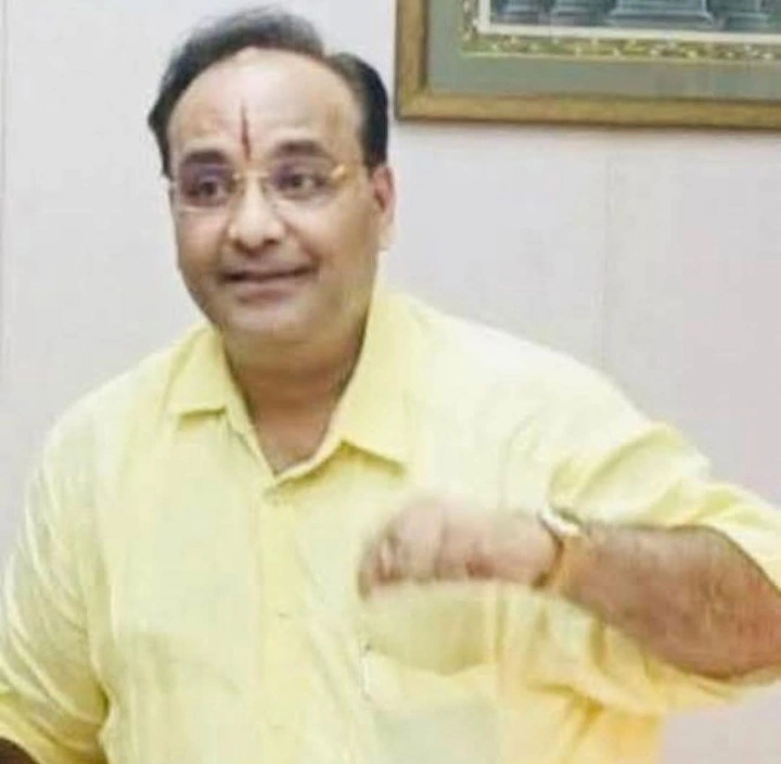 Noida News : नोएडा प्राधिकरण में शोक की लहर, डीजीएम आशीष भाटी का असमय निधन, डेंगू बना कारण – प्रशासनिक जगत और स्थानीय समाज में गम की लहर, अंतिम यात्रा और श्रद्धांजलि, रफ़्तार टुडे परिवार की ओर से श्रद्धांजलि
